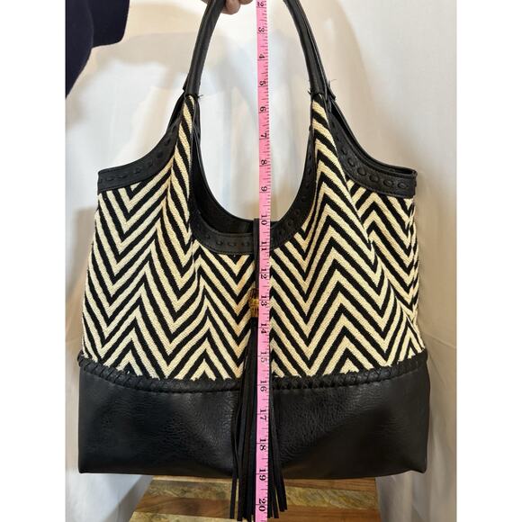 Big Buddha Portofino Large Vegan Leather Black & Cream Chevron Shoulder Bag Boho - Picture 11 of 12